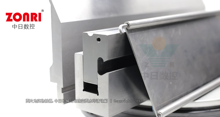 折彎模(mó)具複合型成型(xíng)模具角(jiǎo)鏈制造